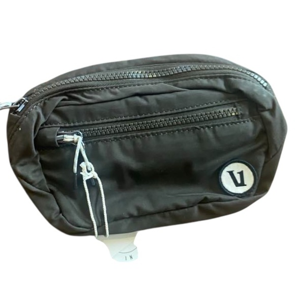 Vuori Accessories - NWT Vuori hip pack ARMY GREEN